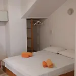 Asterix Apartment *
