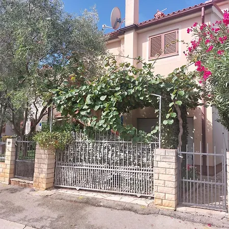Apartment Asterix Pula